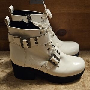 White Combat Boots with Buckle